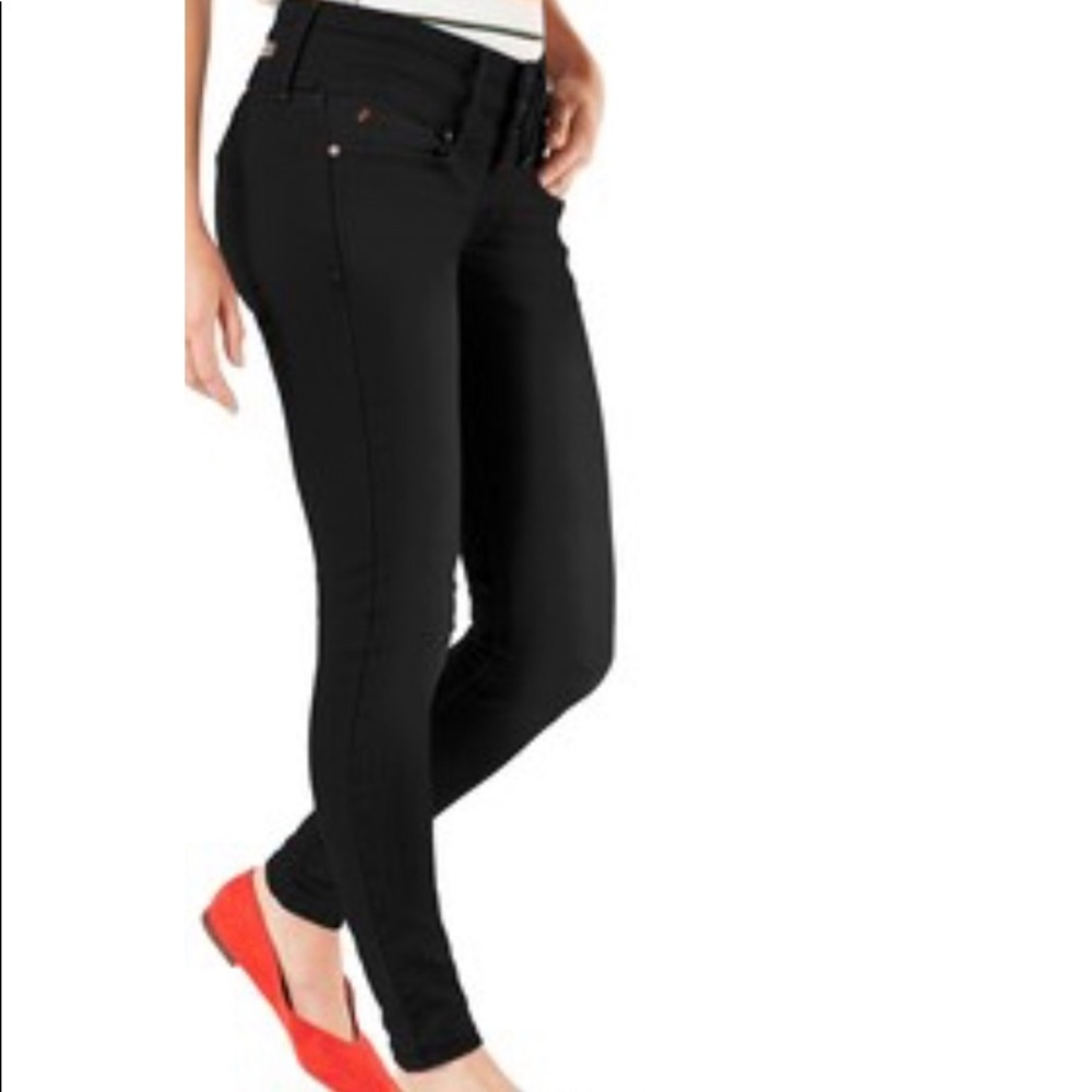 Danzien Levi’s High-Rise Ankle Jegging